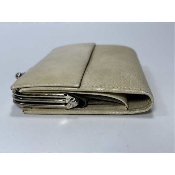 Vintage BUXTON DuoFold Wallet Cream Cowhide Leather Cards License Kiss Lock - Picture 11 of 13